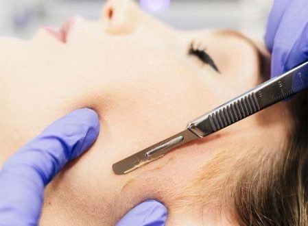 This image has an empty alt attribute; its file name is DERMAPLAN-FACIAL.jpg